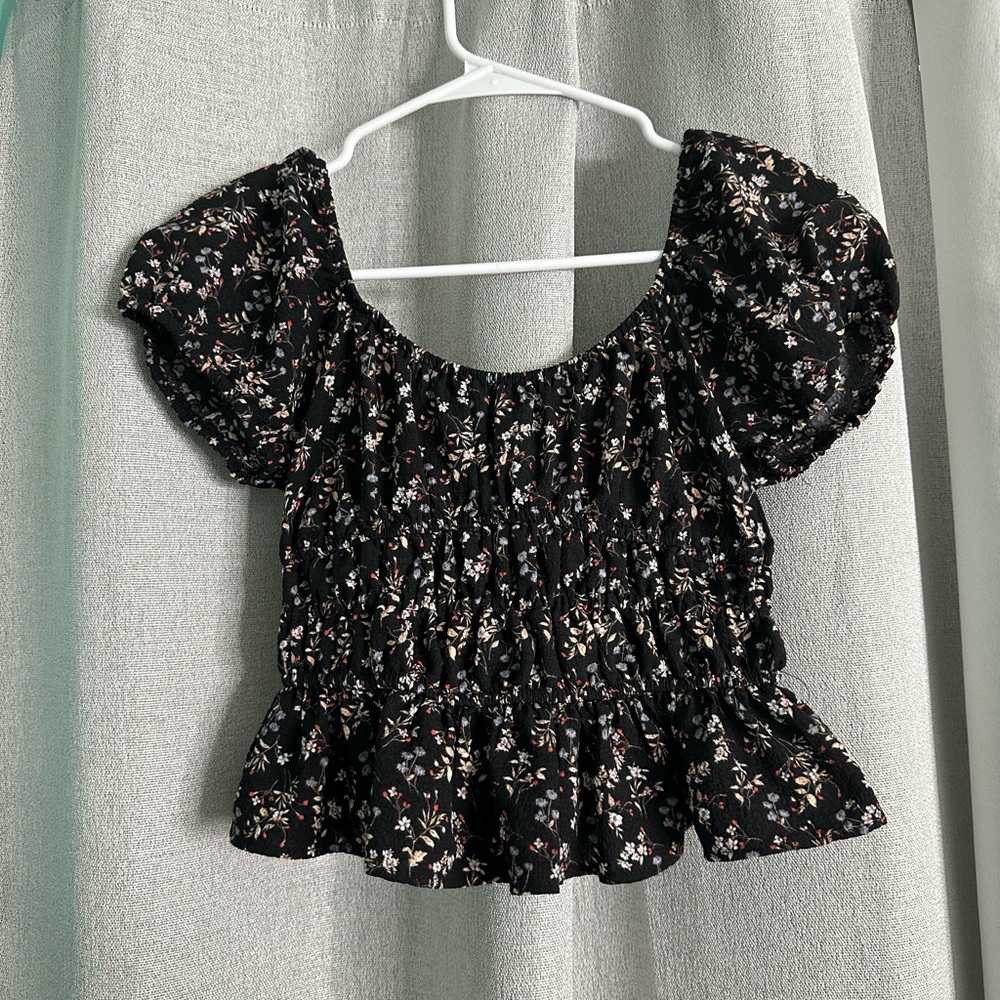 cute crop ruffle shirt